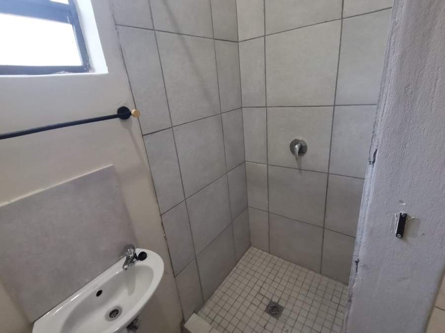 To Let 1 Bedroom Property for Rent in Port Elizabeth Central Eastern Cape